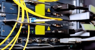 Заказать монтаж сетей в Балахне. Обслуживание ПК, ремонт от 313 руб